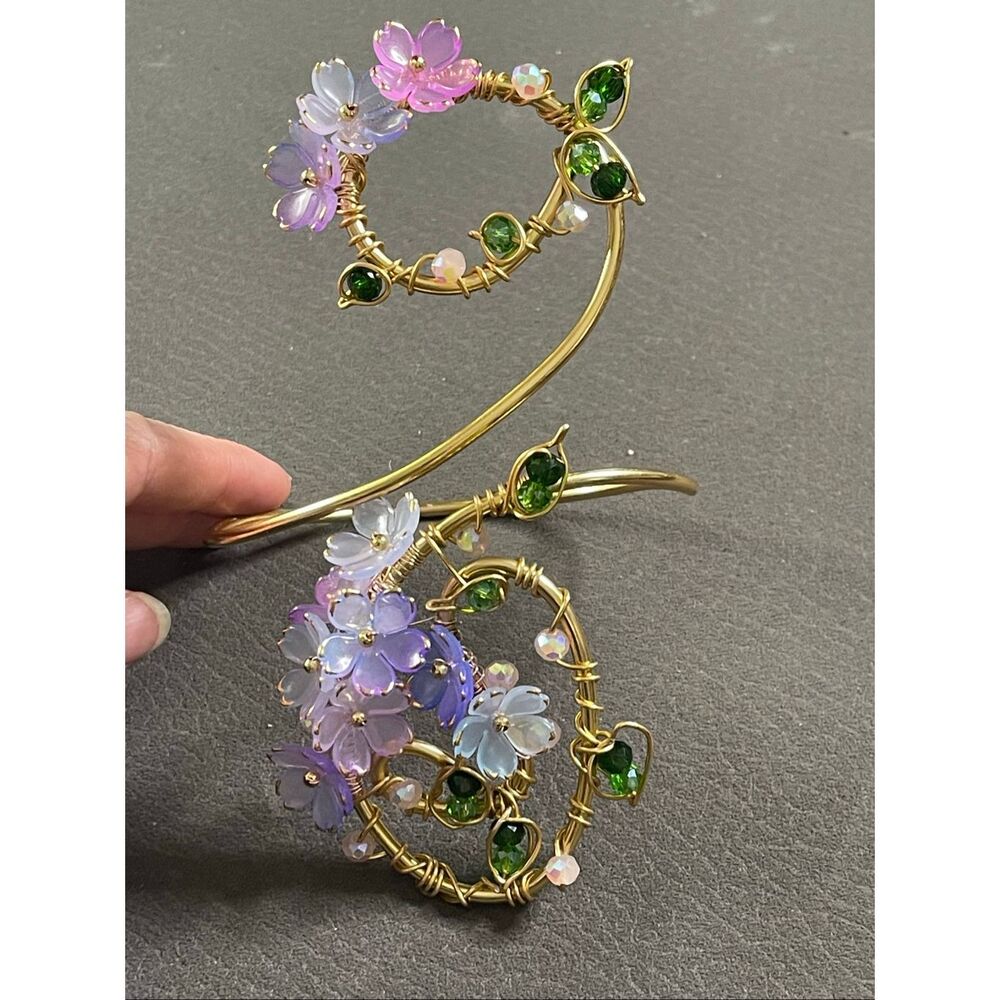 Enchanted adjustable gold tone floral arm cuff whimsical fairy core blossom flow - Picture 2 of 5